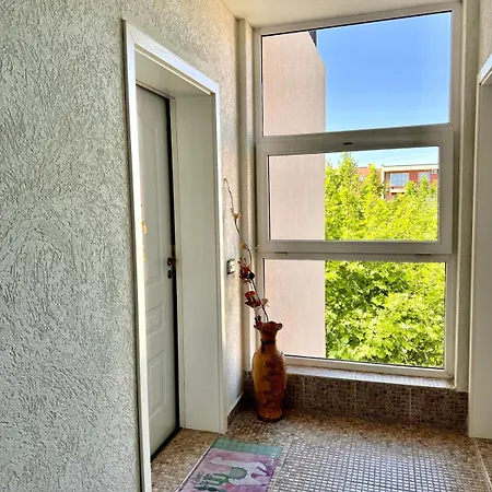 Quiet With A View! * Σάνι Μπιτς