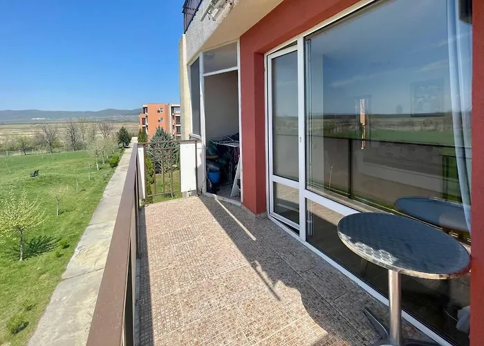 Quiet With A View! * Napospart