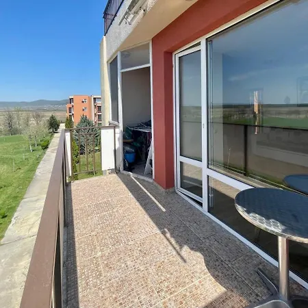 Quiet With A View! * ساني بيتش